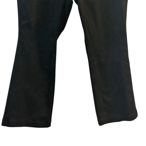 Isaac Mizrahi Women's Pullon Bootcut Jeans Black  22W Petite Mid-Rise Stretch - Picture 4 of 8